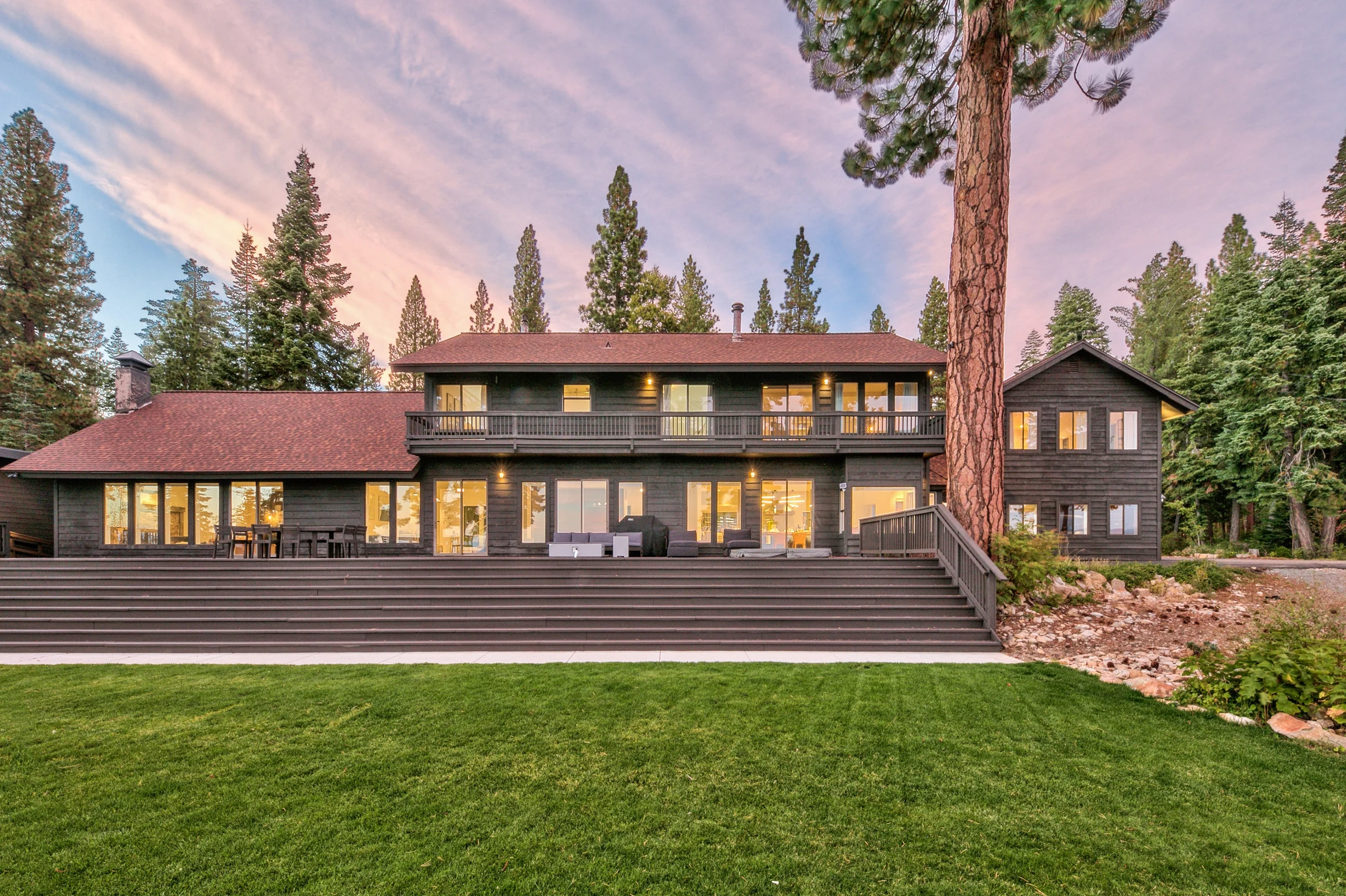 LUXE02 Villa Bella North Lake #47