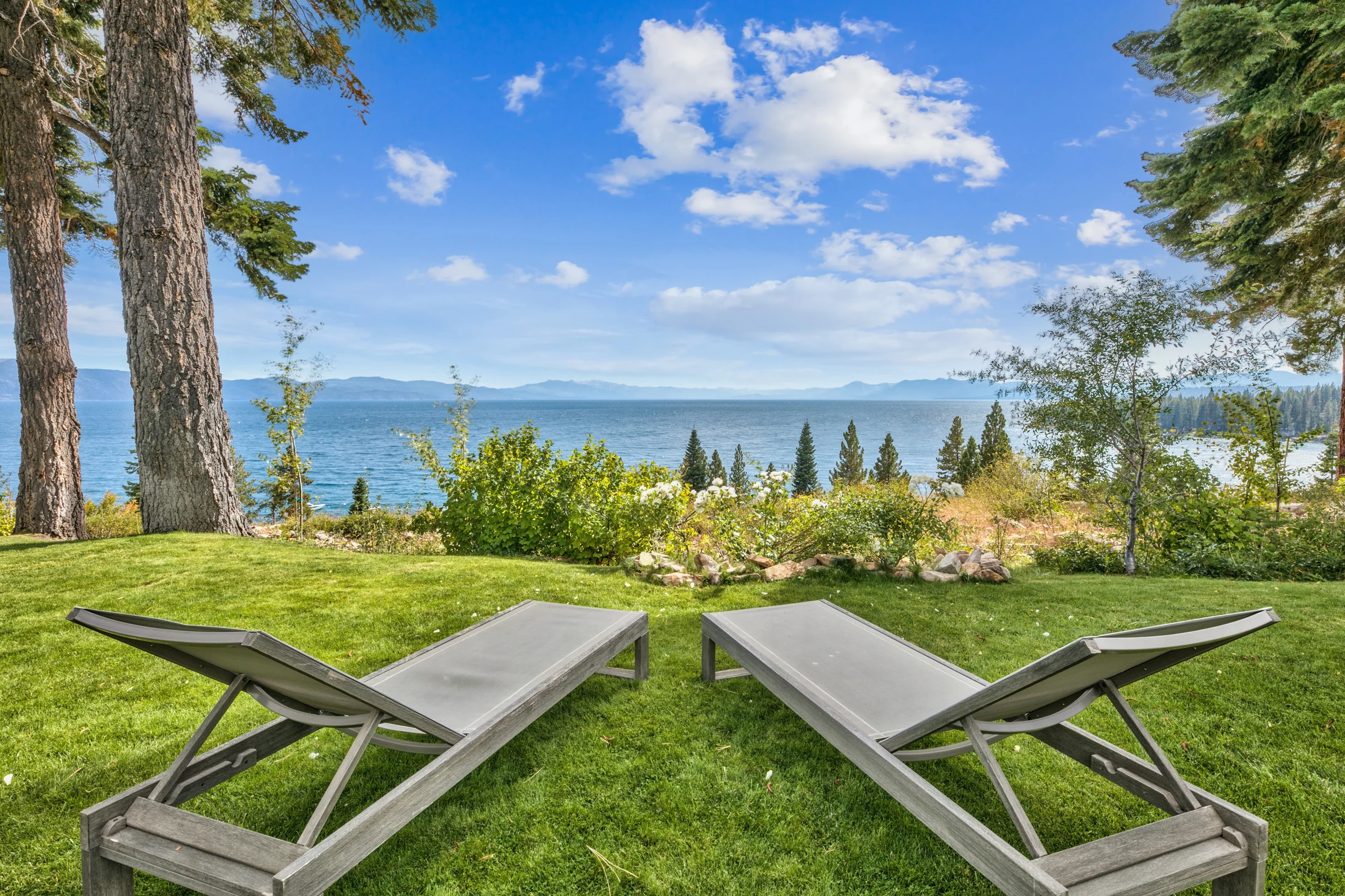 LUXE02 Villa Bella North Lake #60