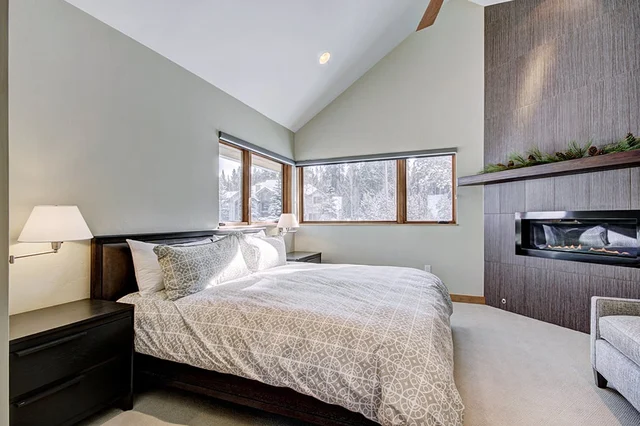 Cloud Cabin #81