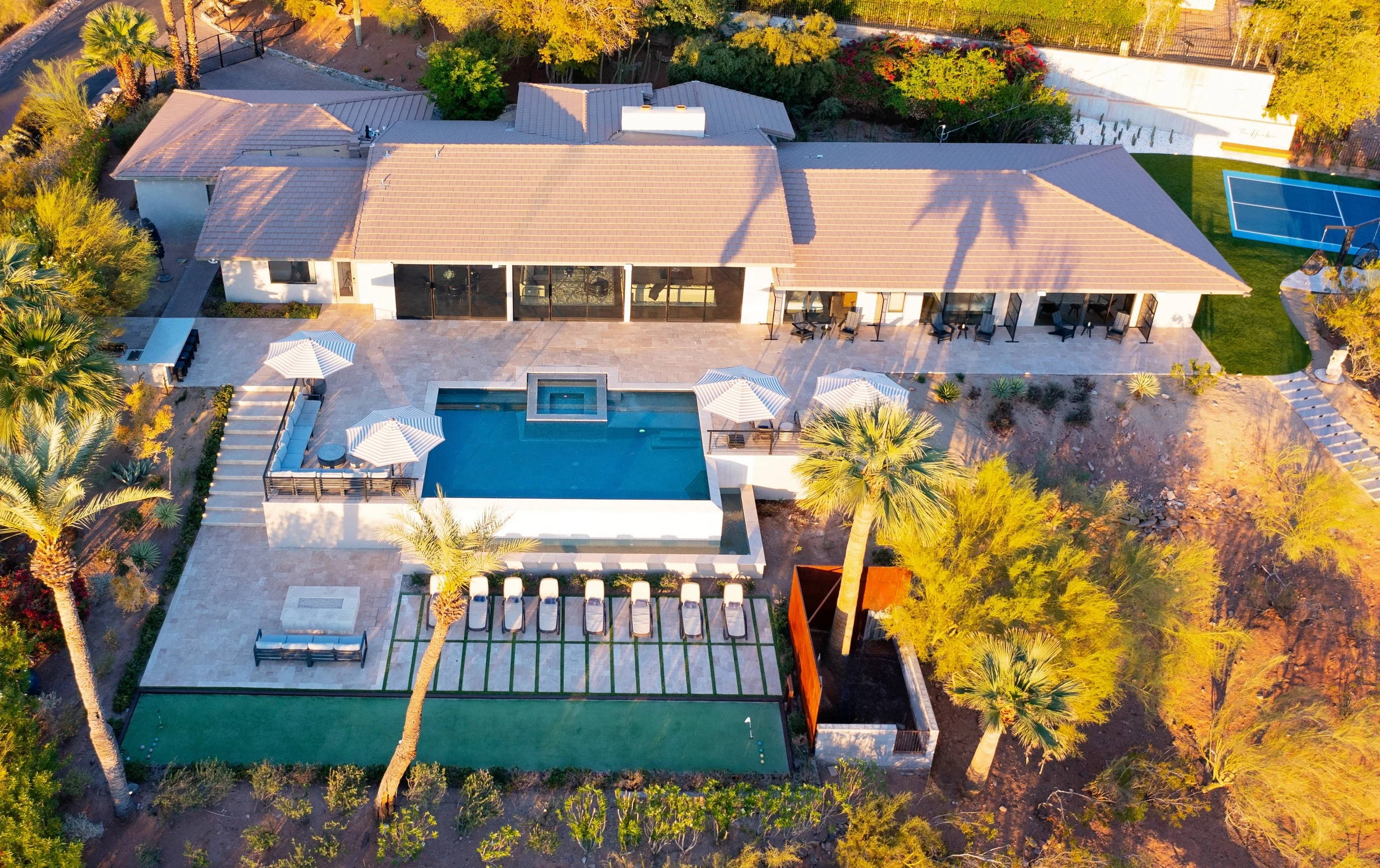 The Harlow #203