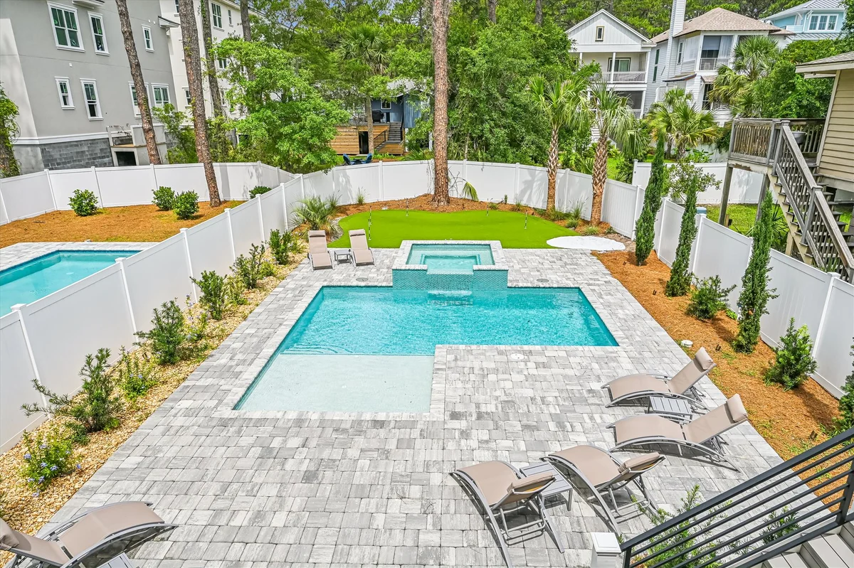 25 Bradley Circle #143