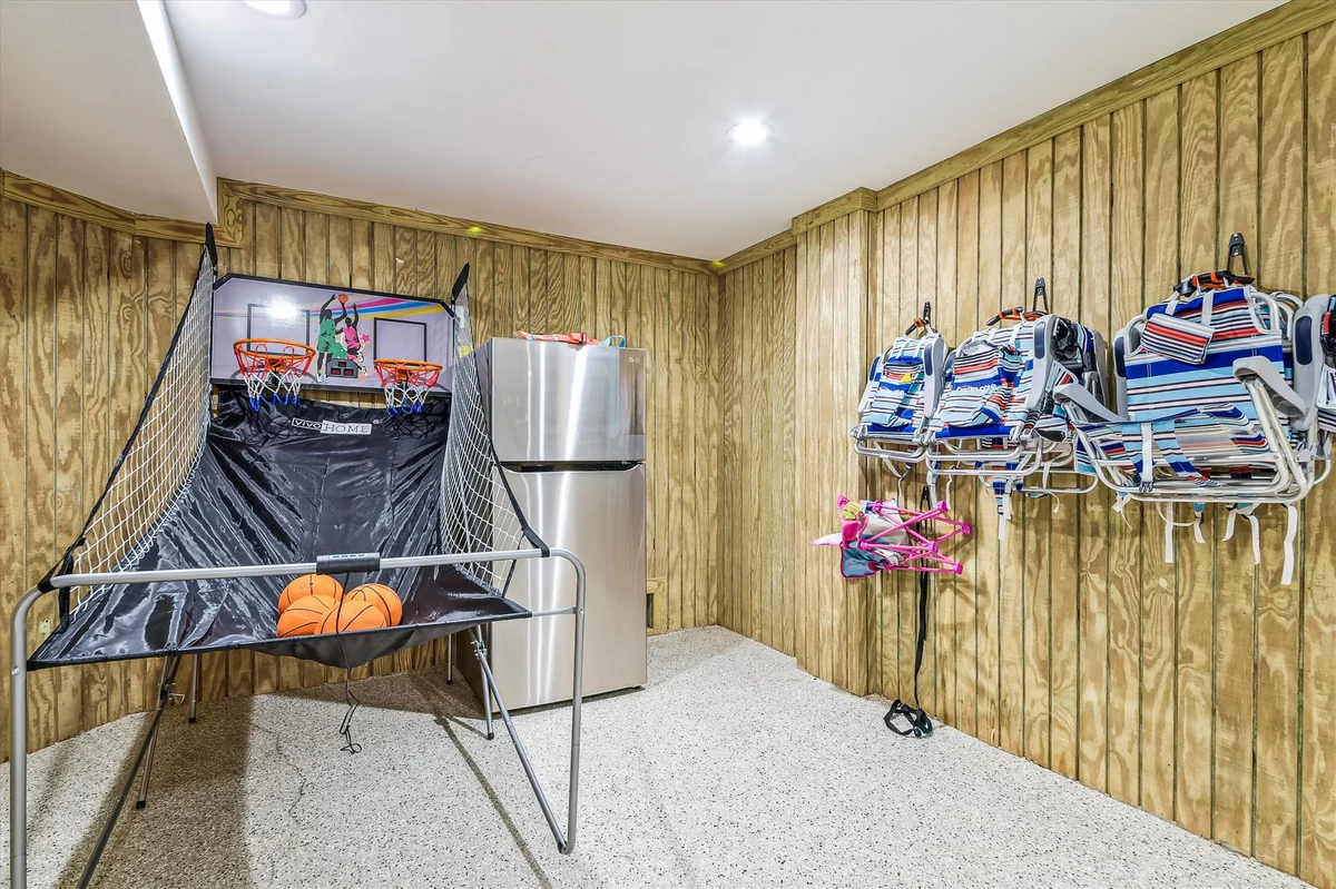 10 Collier Beach Road #106