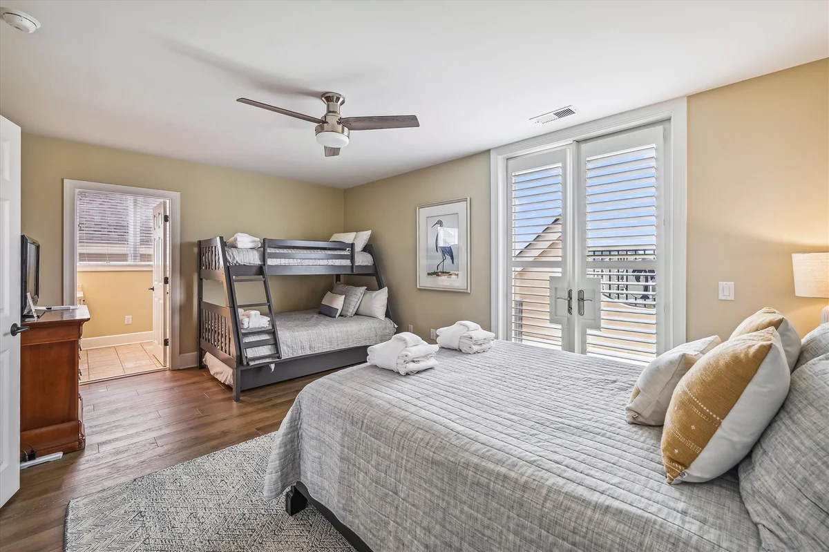4 Collier Beach Road #103