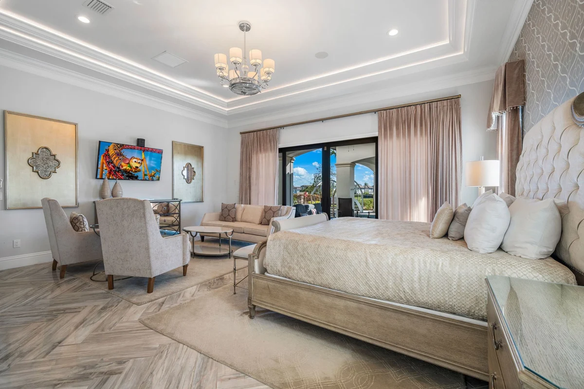 SG129T Eagle Bay #163