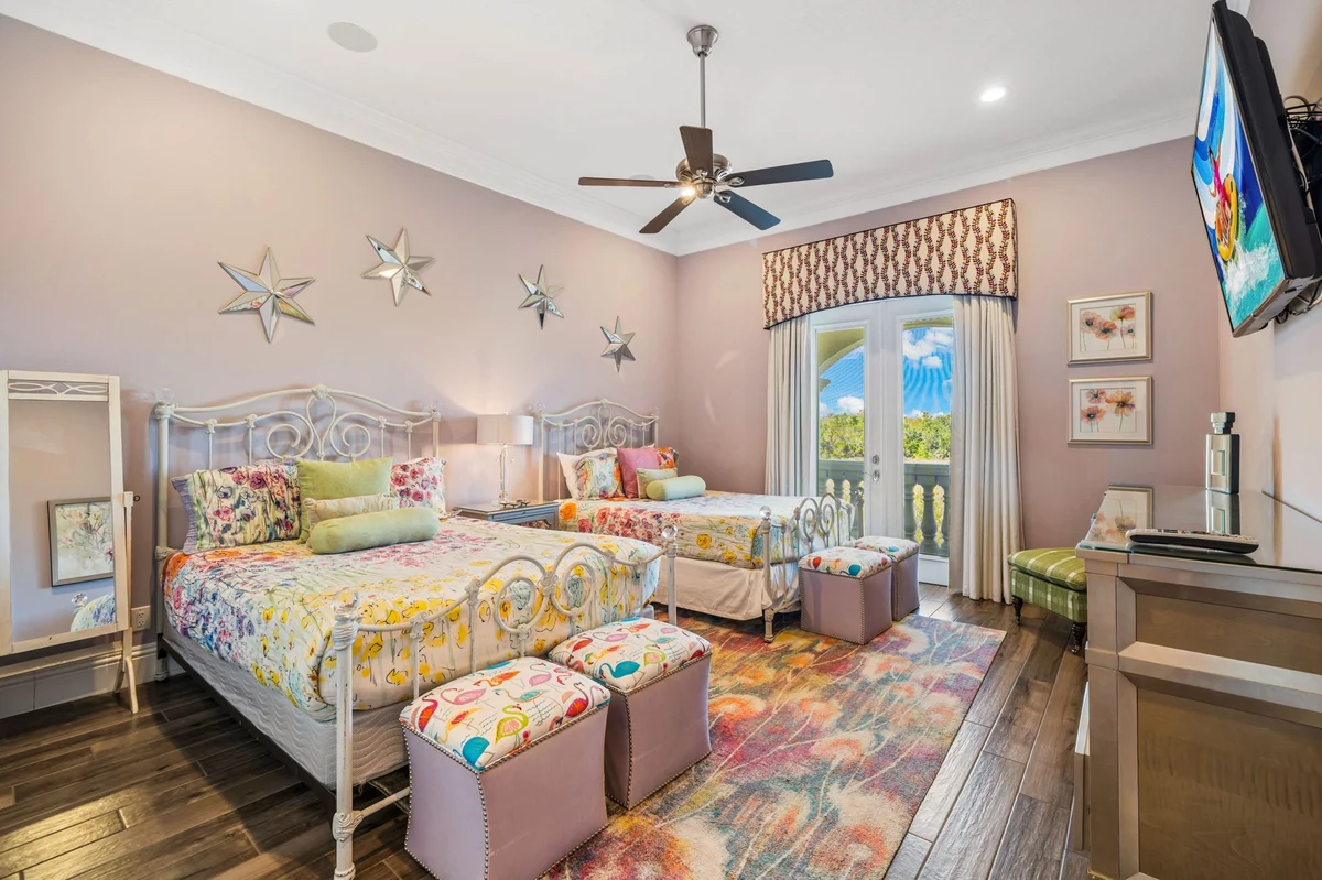SG129T Eagle Bay #144