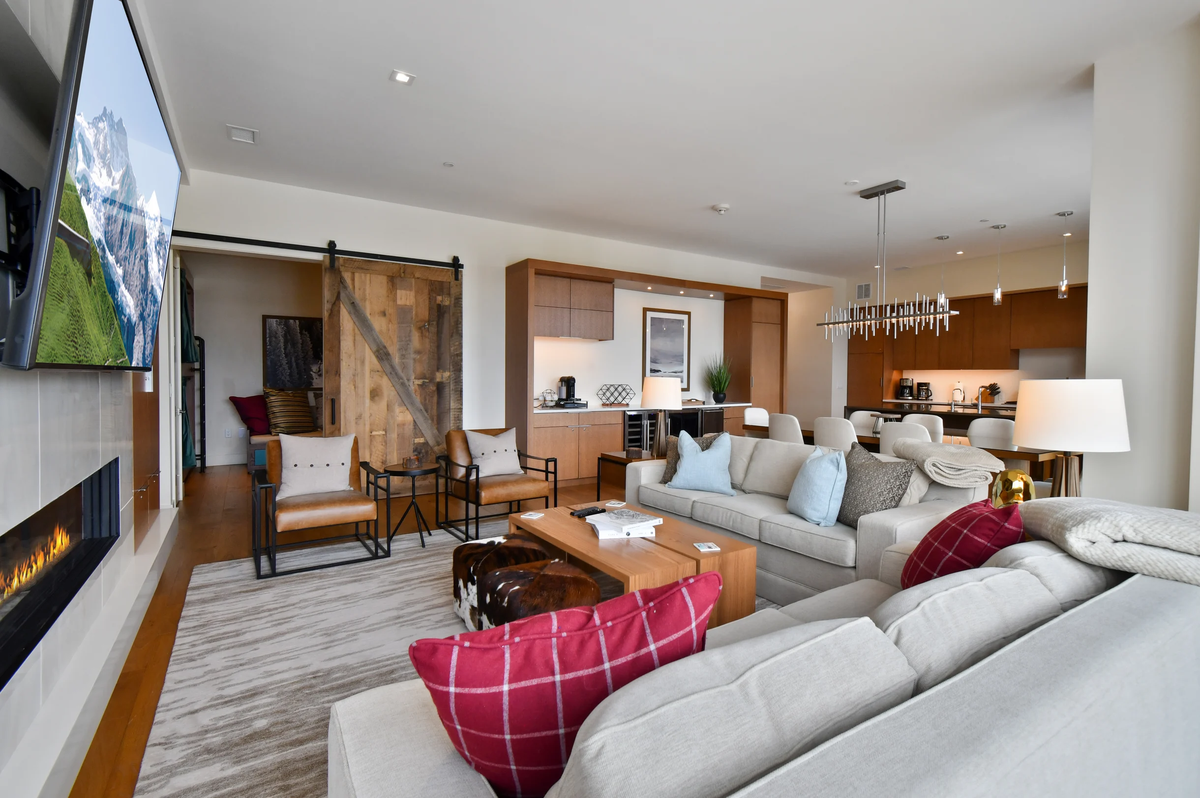 Lift Penthouse 602 #65