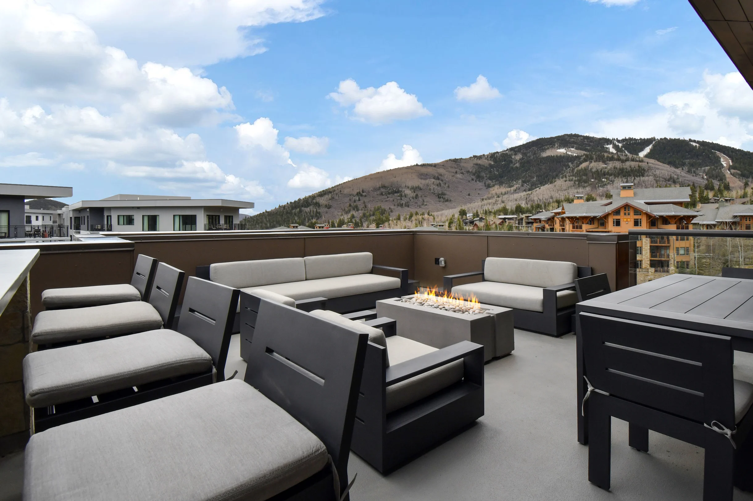 Lift Penthouse 602 #80