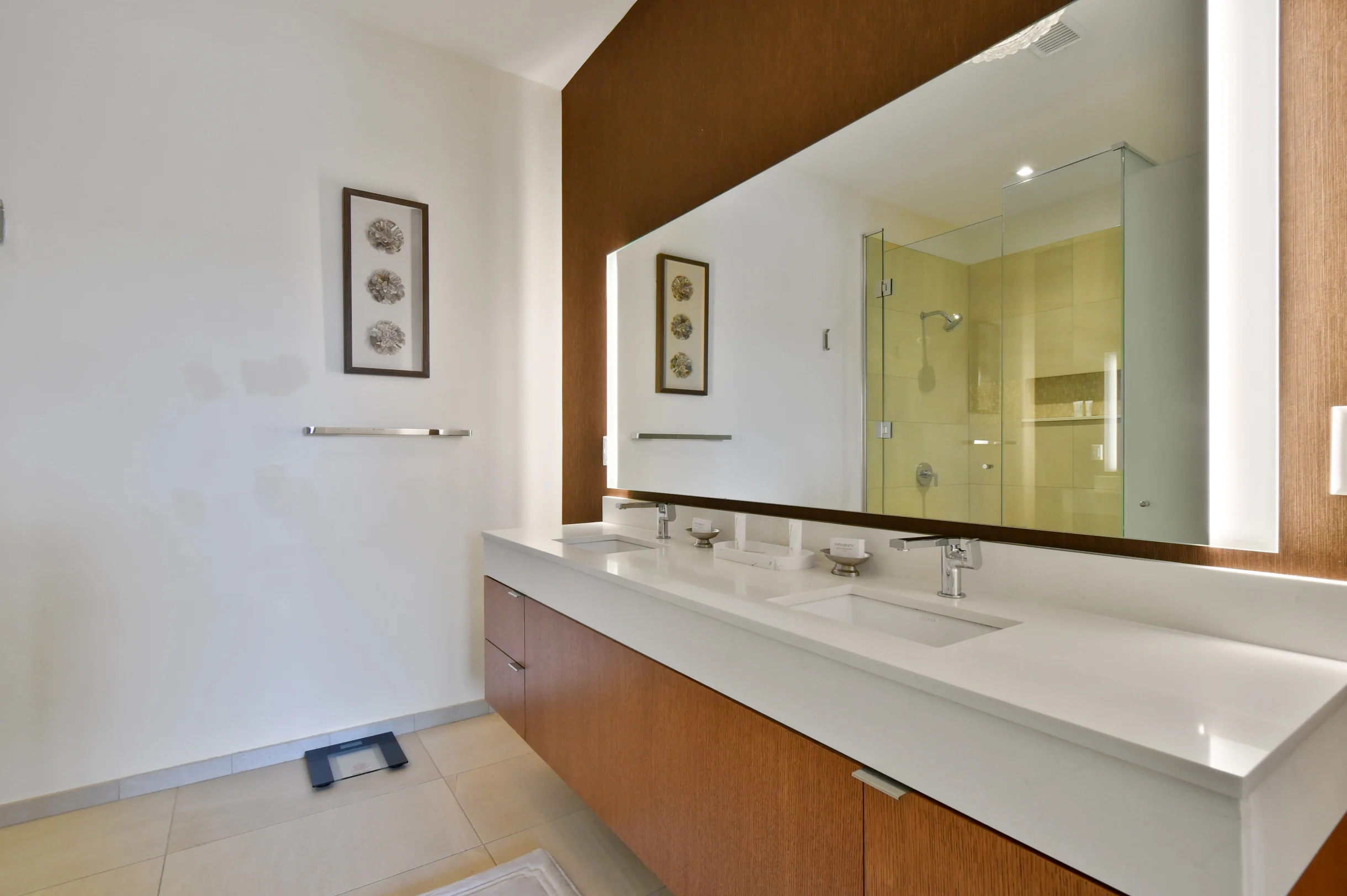 Lift Penthouse 602 #76