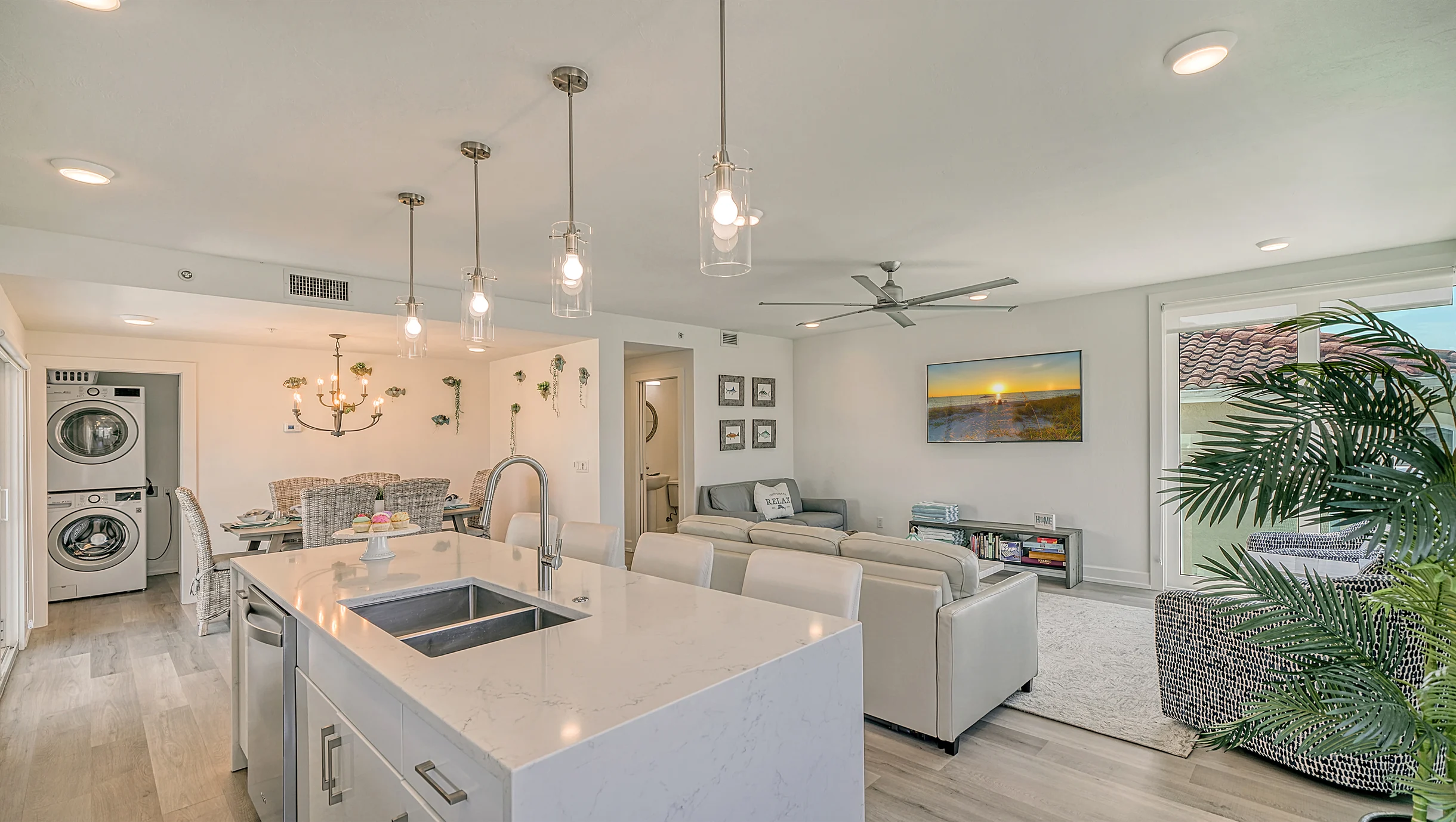 Silver Shore - 657B #90