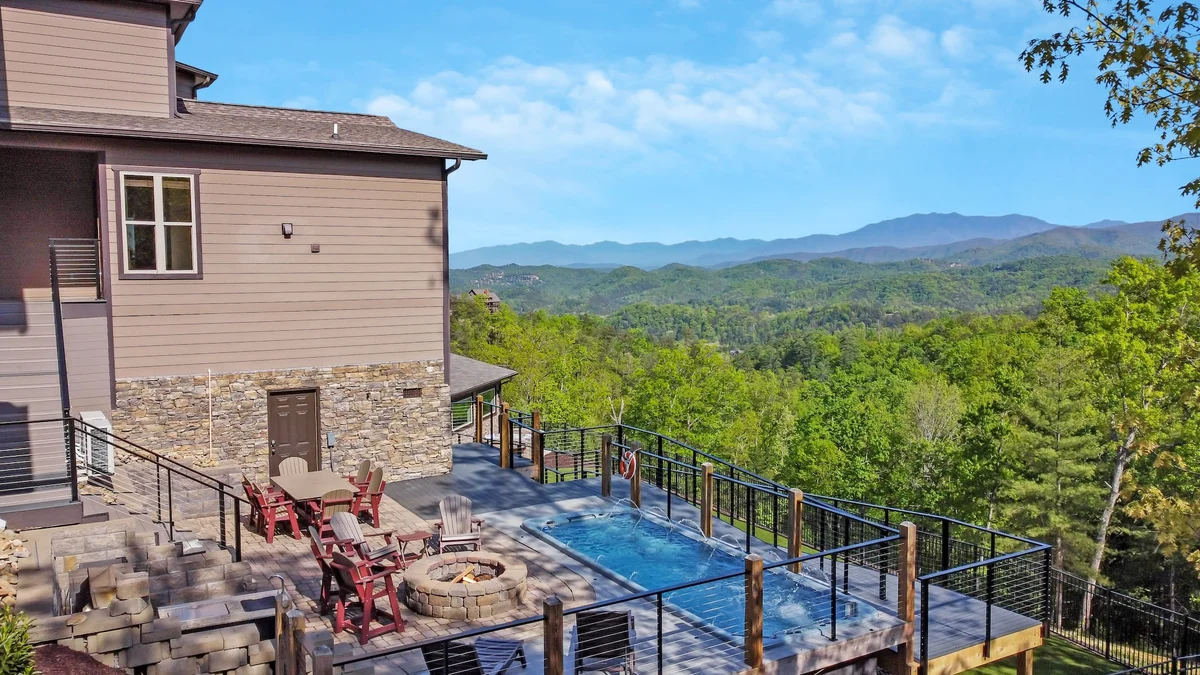 Bluff Mountain Splash #191