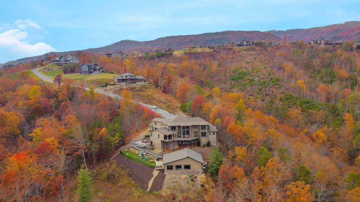 Bluff Mountain Splash #164