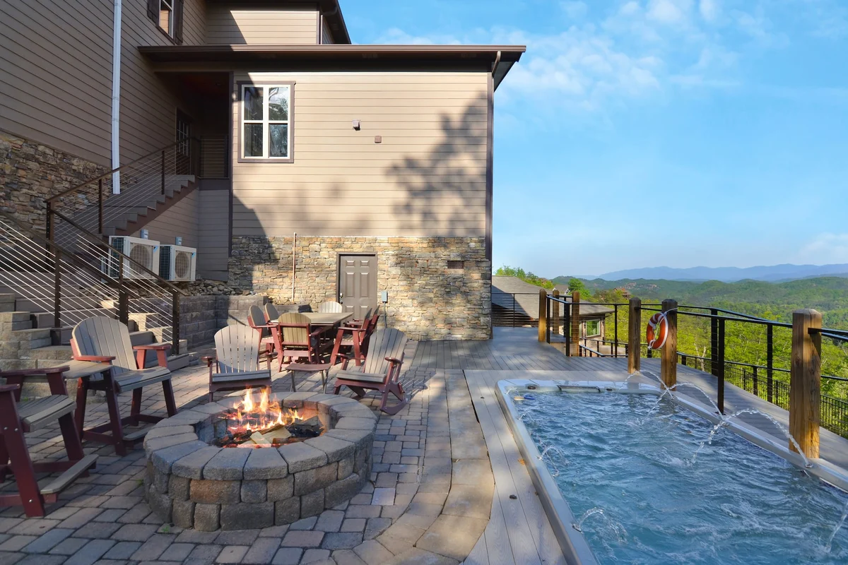 Bluff Mountain Splash #207