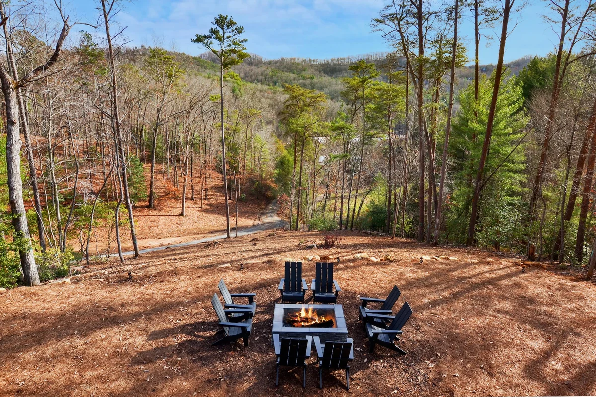 Weaver Creek Lodge #102
