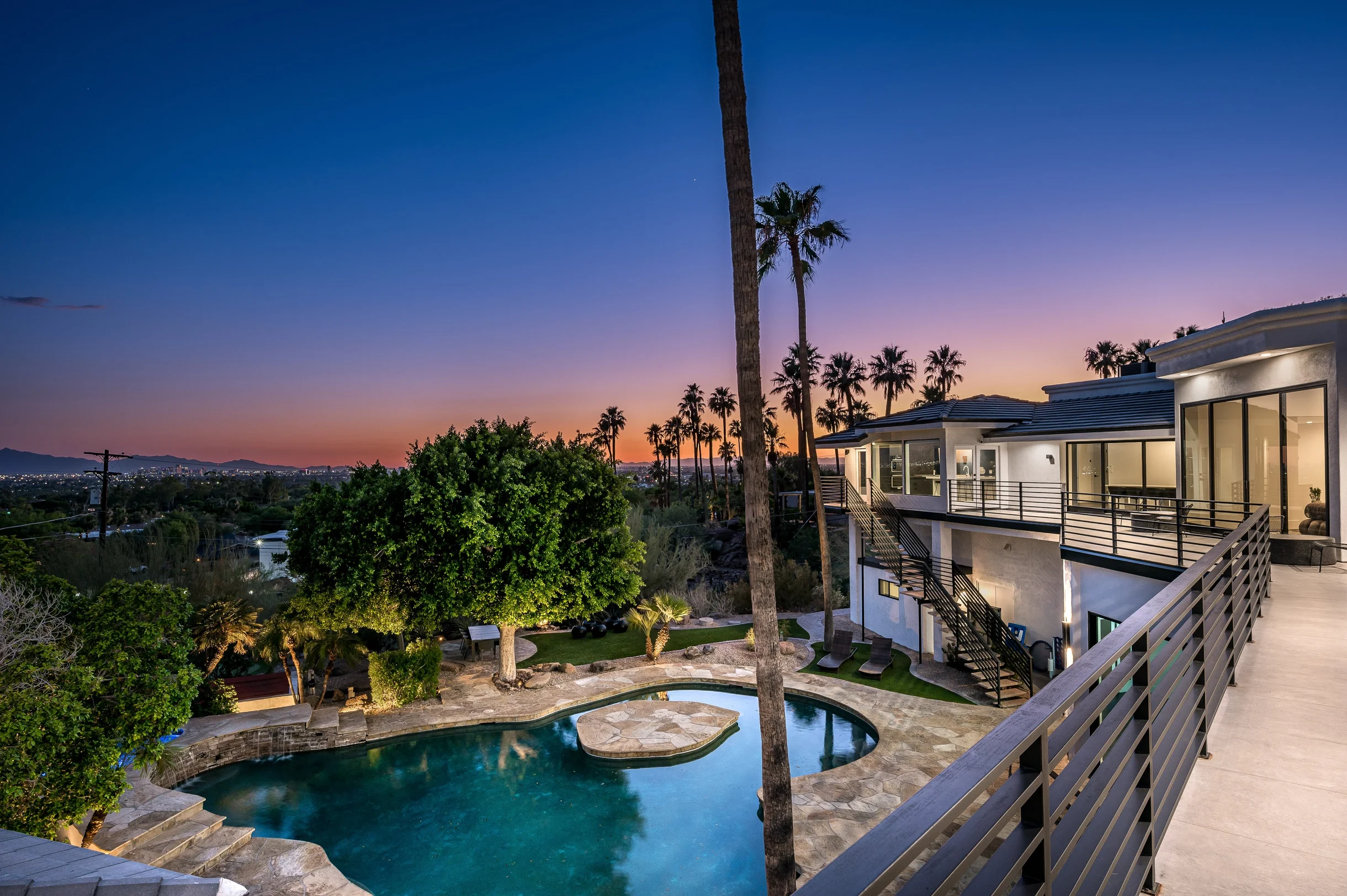 Manor on Valle Vista #216