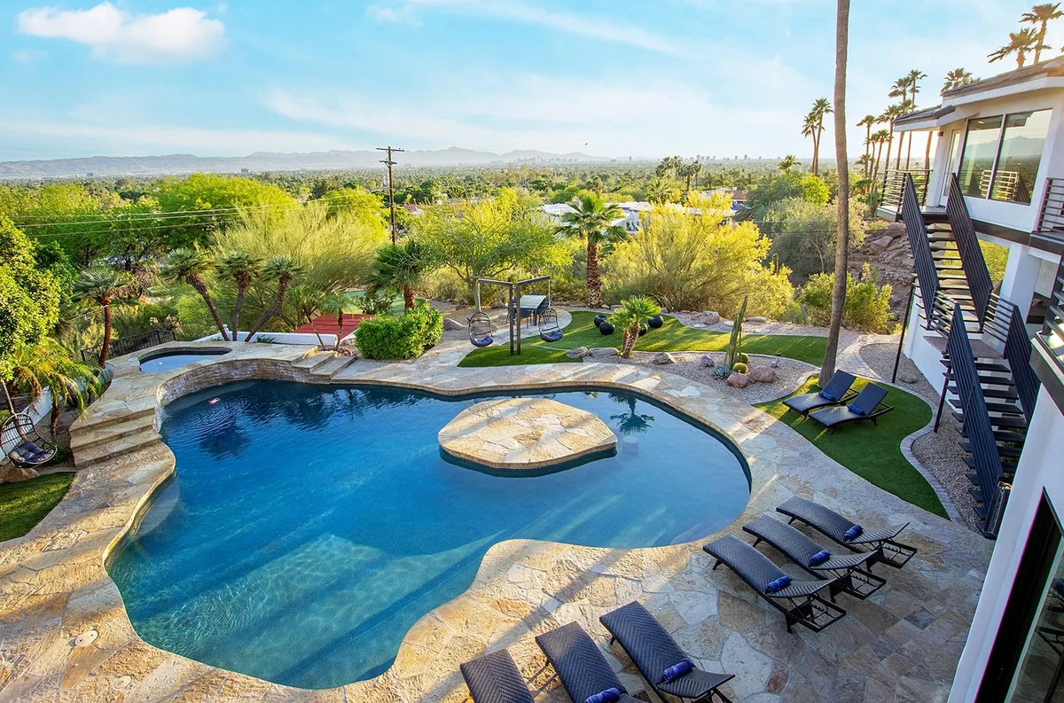 Manor on Valle Vista #148