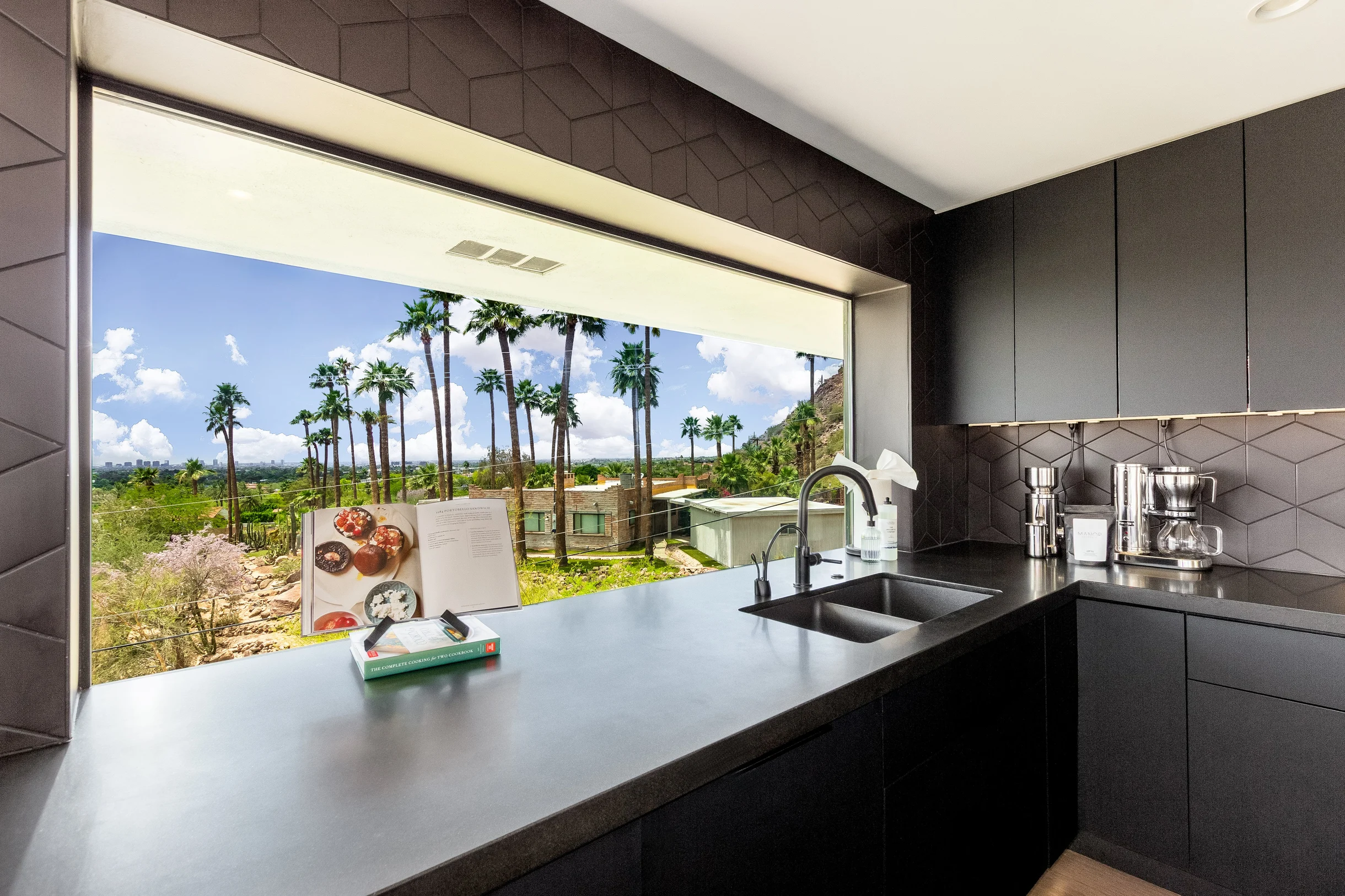Manor on Valle Vista #180
