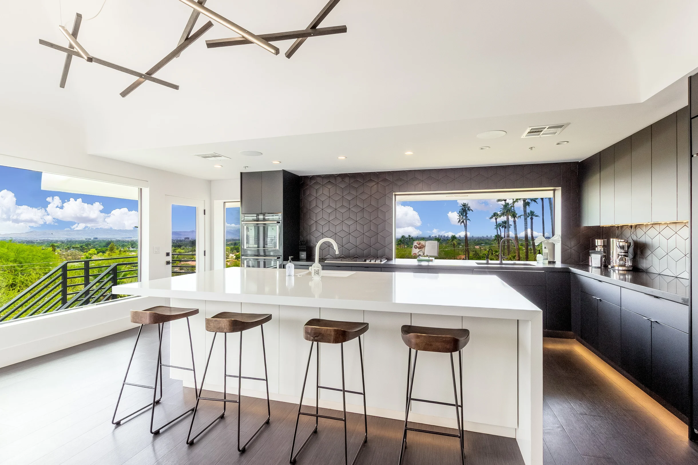 Manor on Valle Vista #162