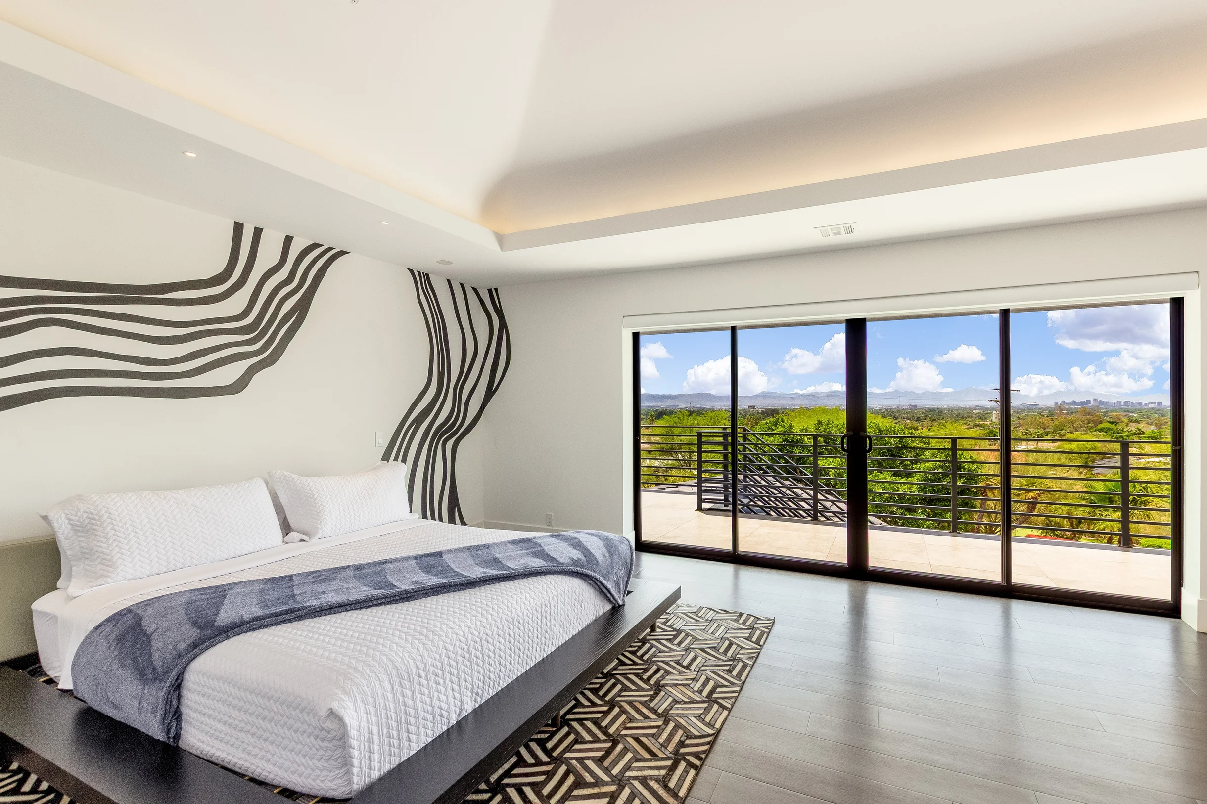Manor on Valle Vista #186