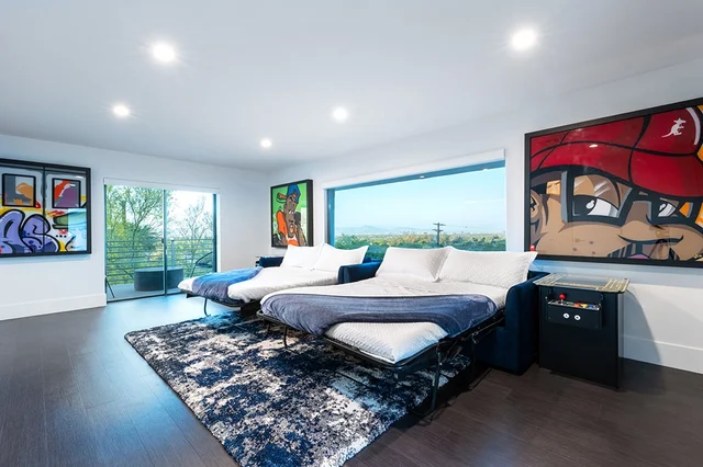 Manor on Valle Vista #140