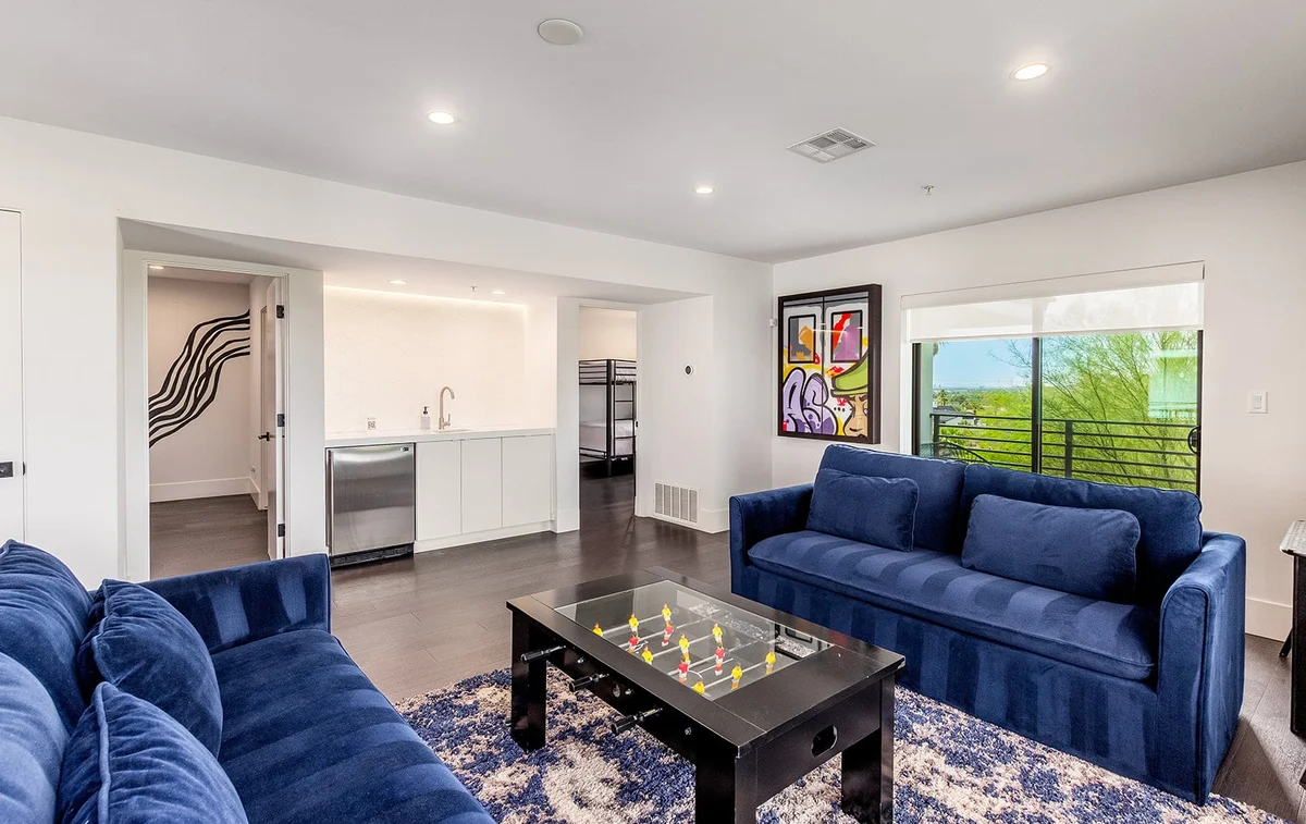 Manor on Valle Vista #165