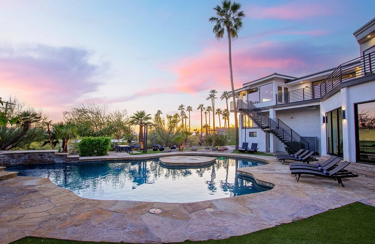 Manor on Valle Vista #245