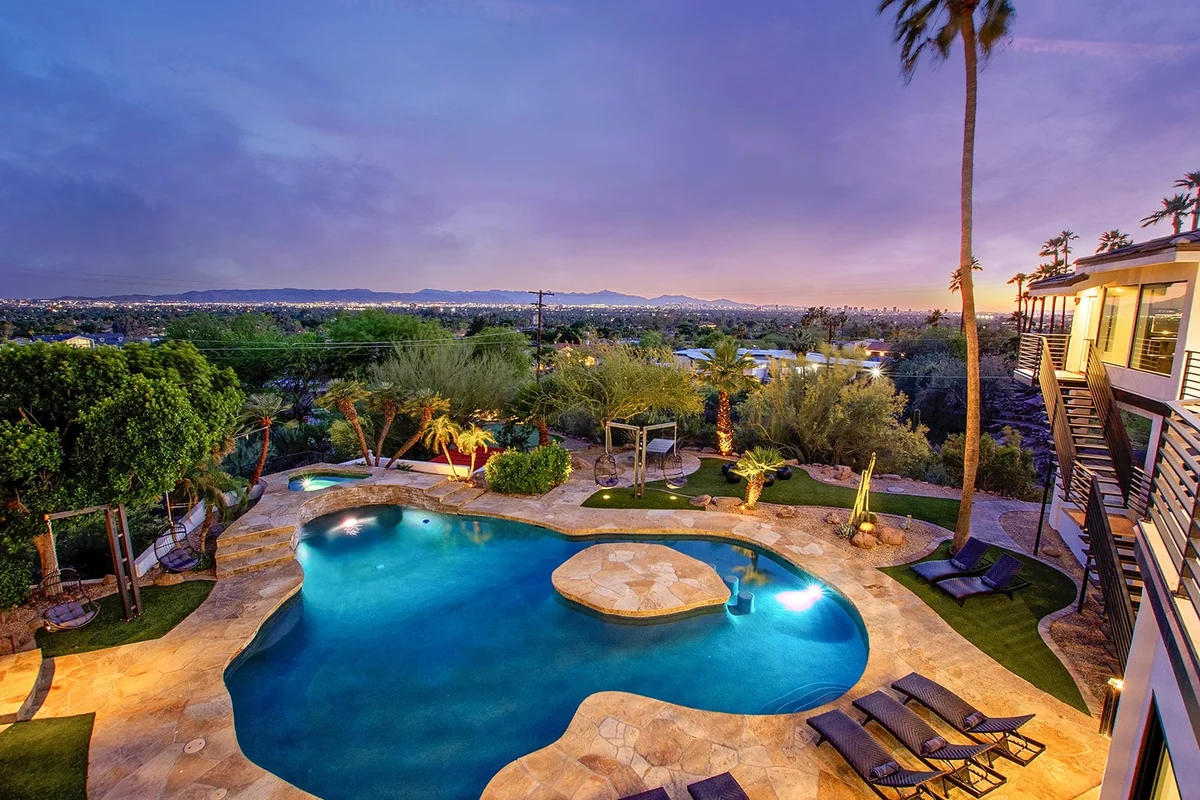 Manor on Valle Vista #241