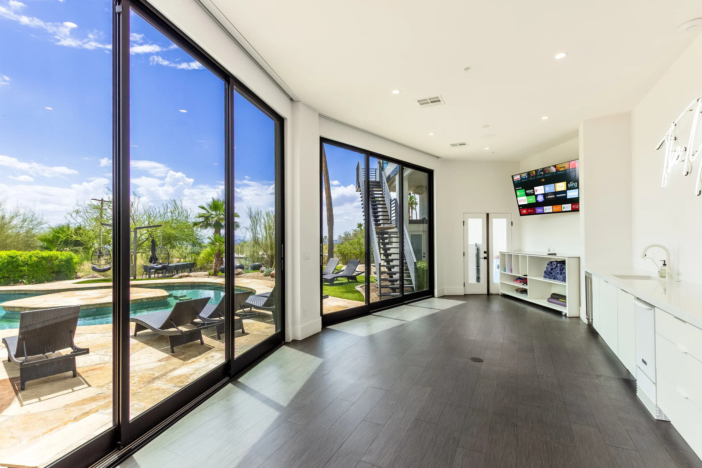 Manor on Valle Vista #243