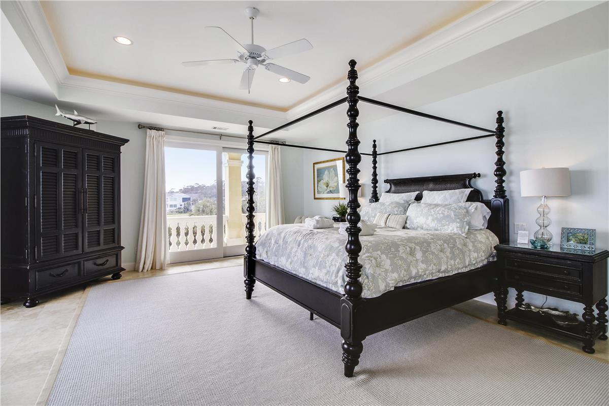 31 Singleton Beach Place #82