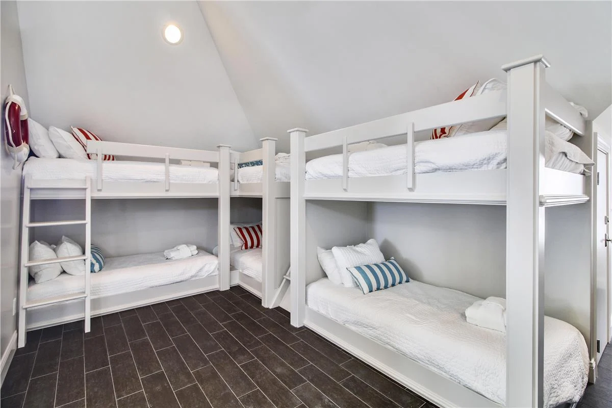 31 Singleton Beach Place #76