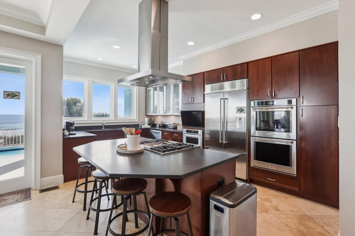 27 Singleton Beach Place #116
