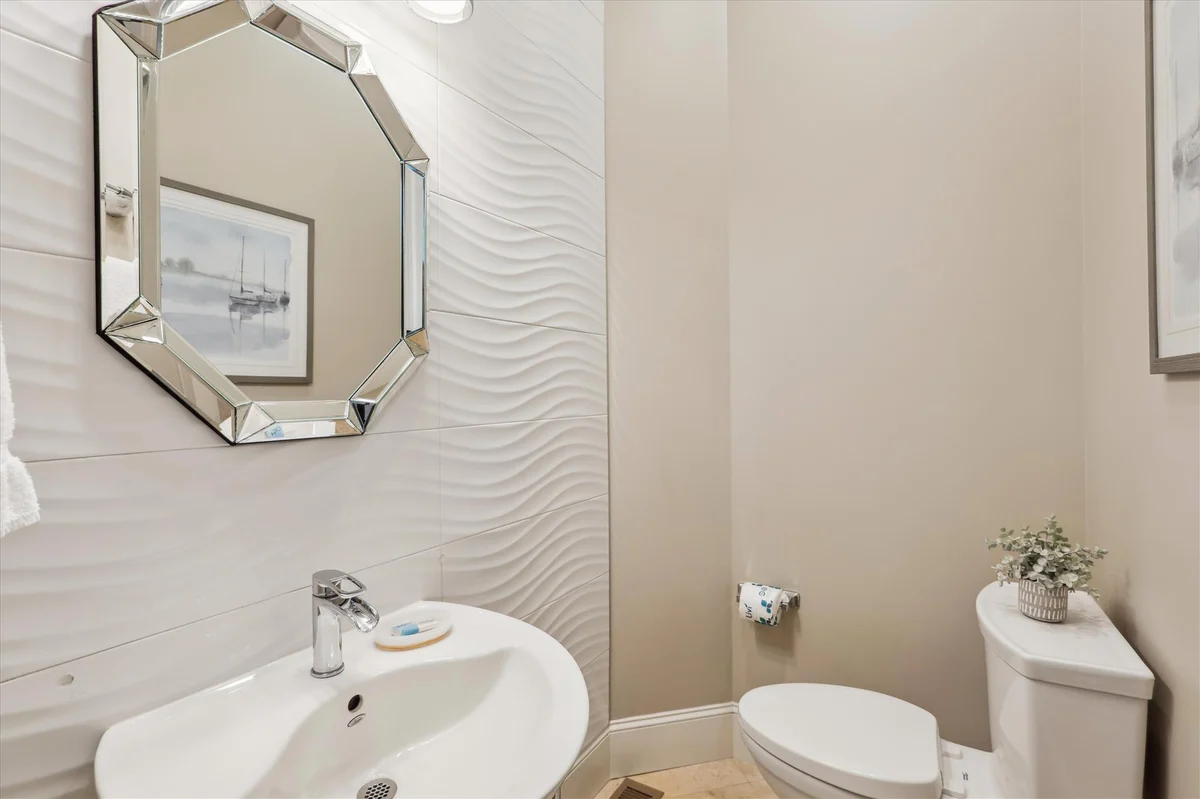 27 Singleton Beach Place #89