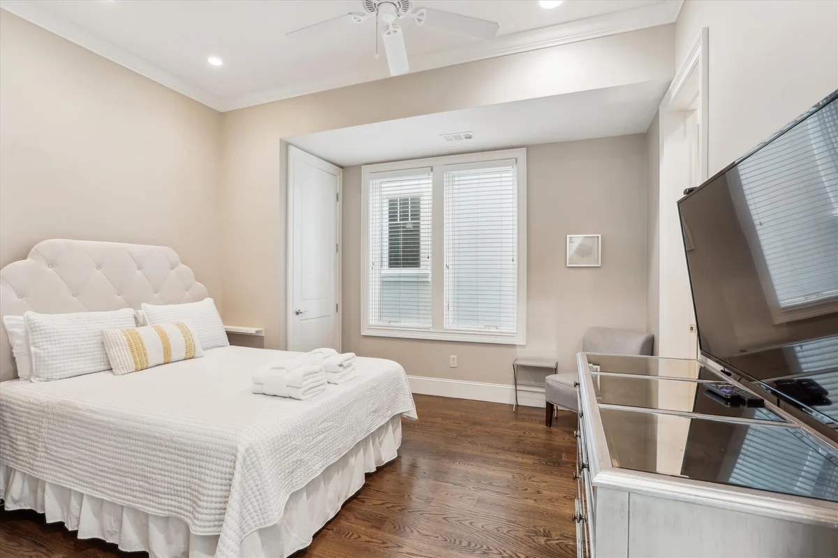 27 Singleton Beach Place #86
