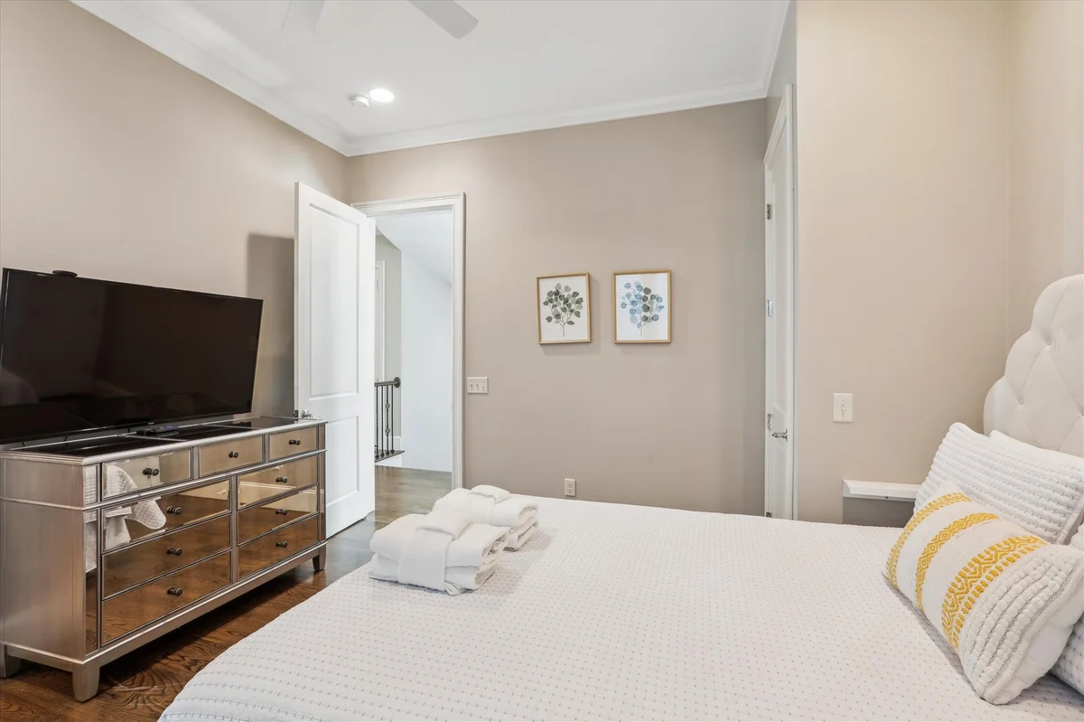 27 Singleton Beach Place #87