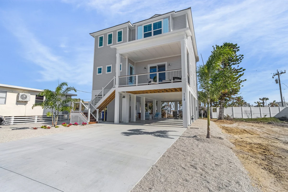 118 Luxury 4 Bed w/ Den 4.5 Bath | Heated Pool & Spa #48