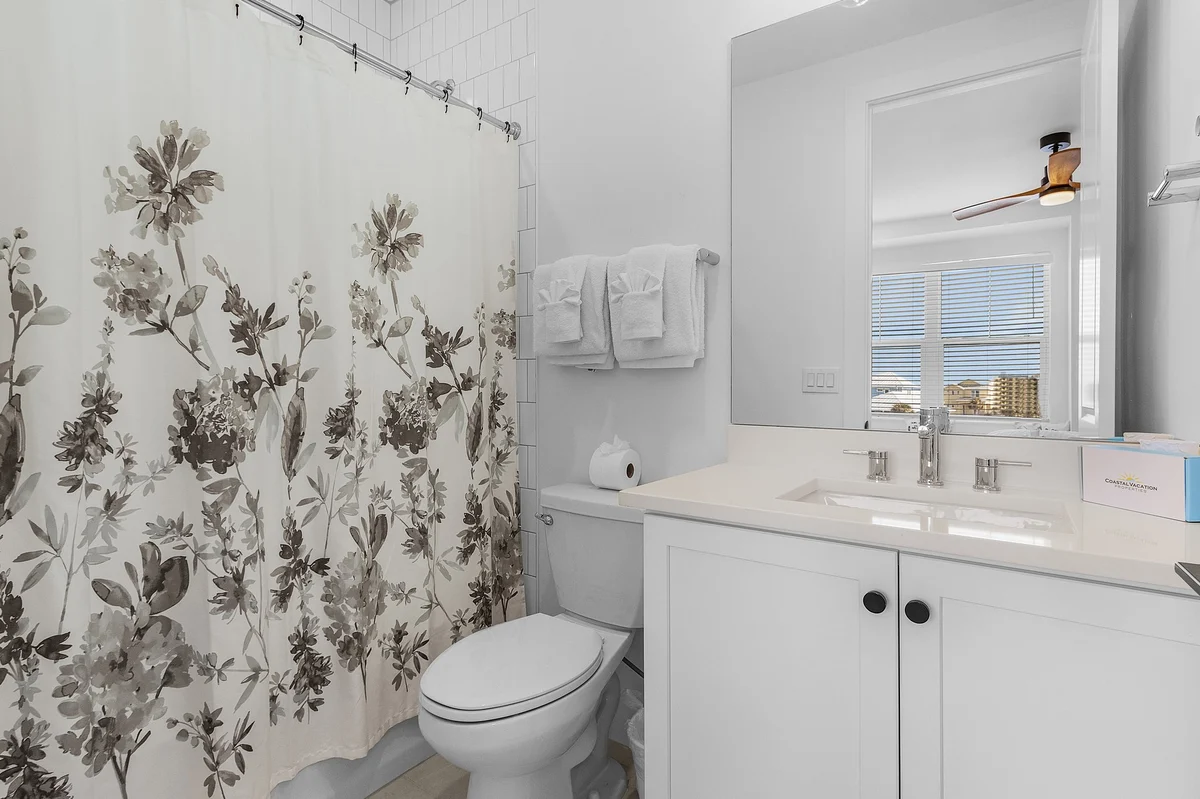 118 Luxury 4 Bed w/ Den 4.5 Bath | Heated Pool & Spa #58