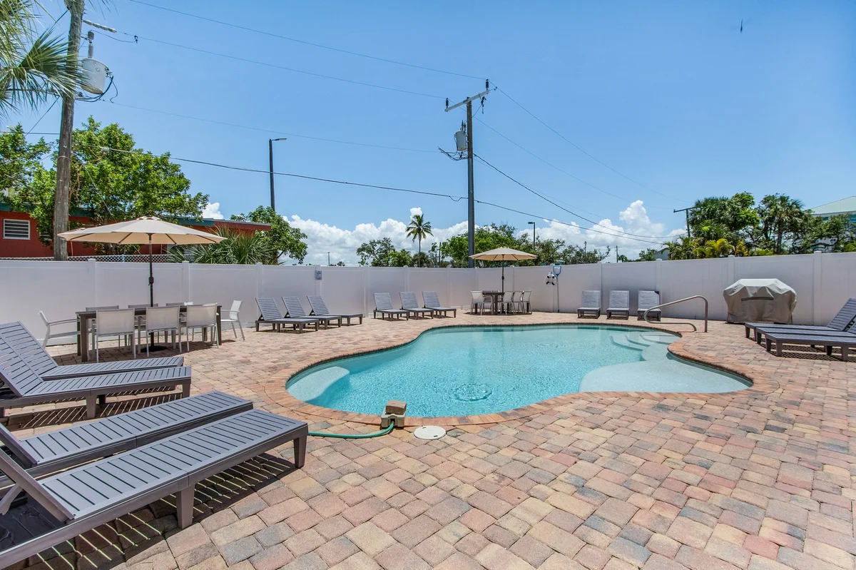 2633 Coconut Sunsets Entire Duplex: Pool, Balconies & Near Beach #56