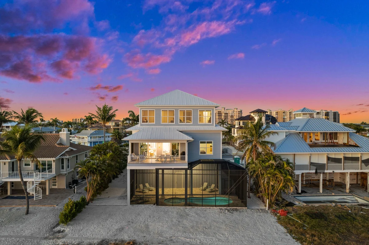 8214 Papa's Boat House Private Beach House: Heated Pool & Ocean #52