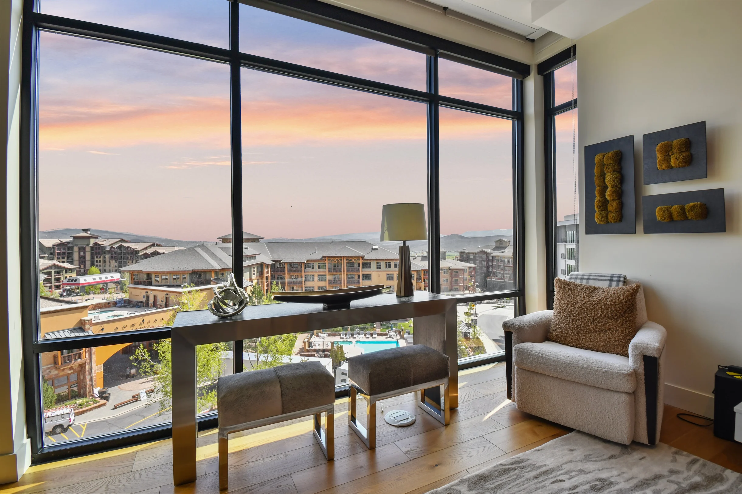 Penthouse at The Lift 606 #44