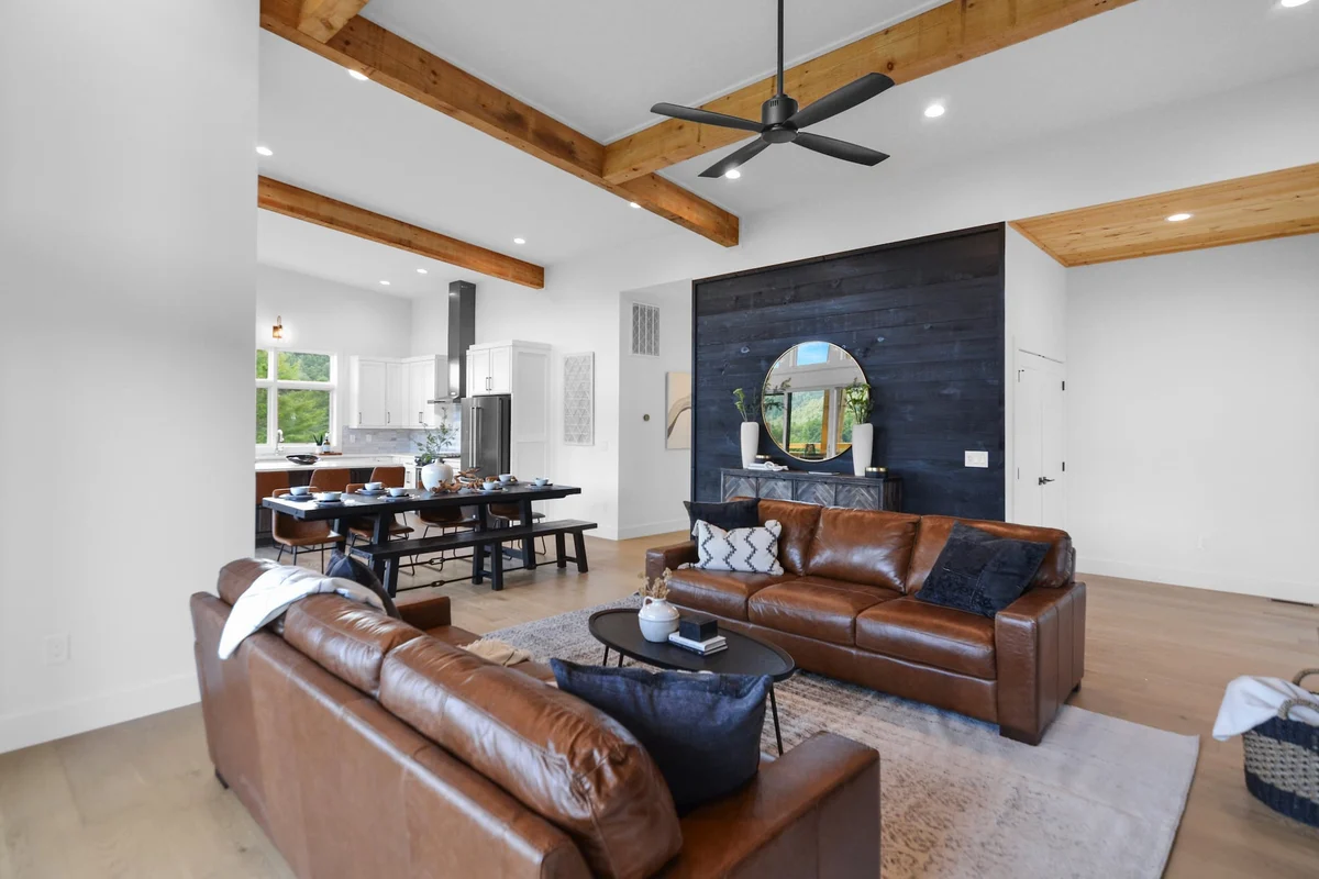 Mountain View Manor #111