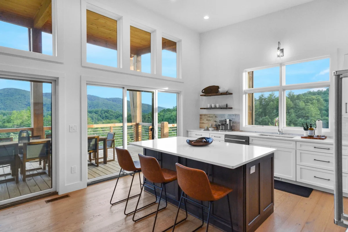 Mountain View Manor #98