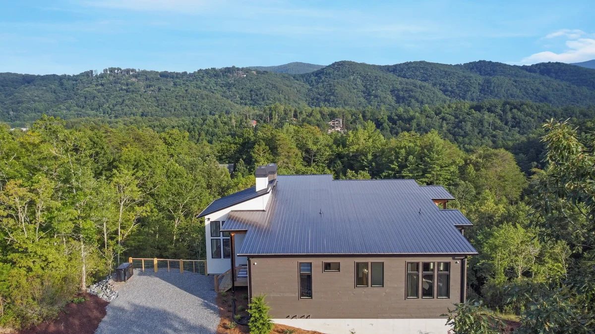 Mountain View Manor #100