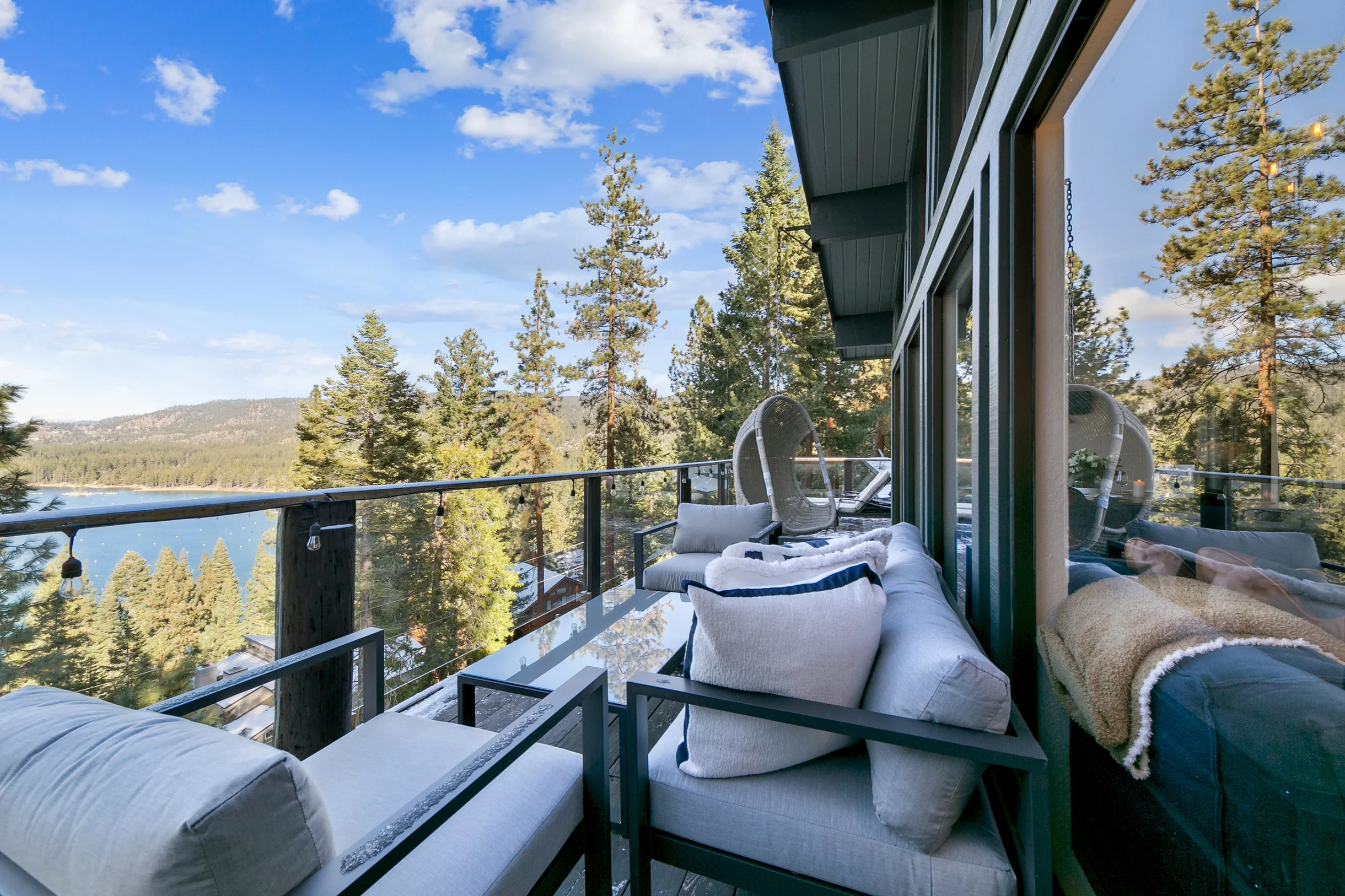 Heavenly lakeview home with hot tub and large kitchen Luxe42 #66