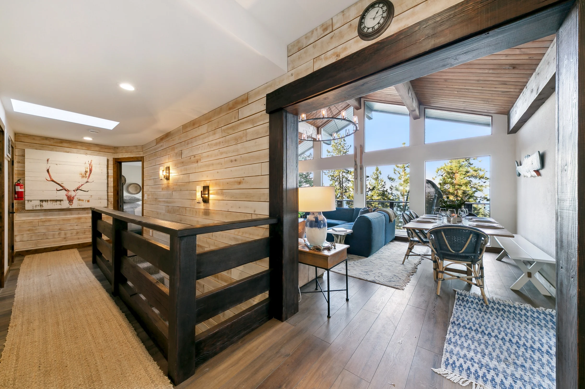 Heavenly lakeview home with hot tub and large kitchen Luxe42 #121