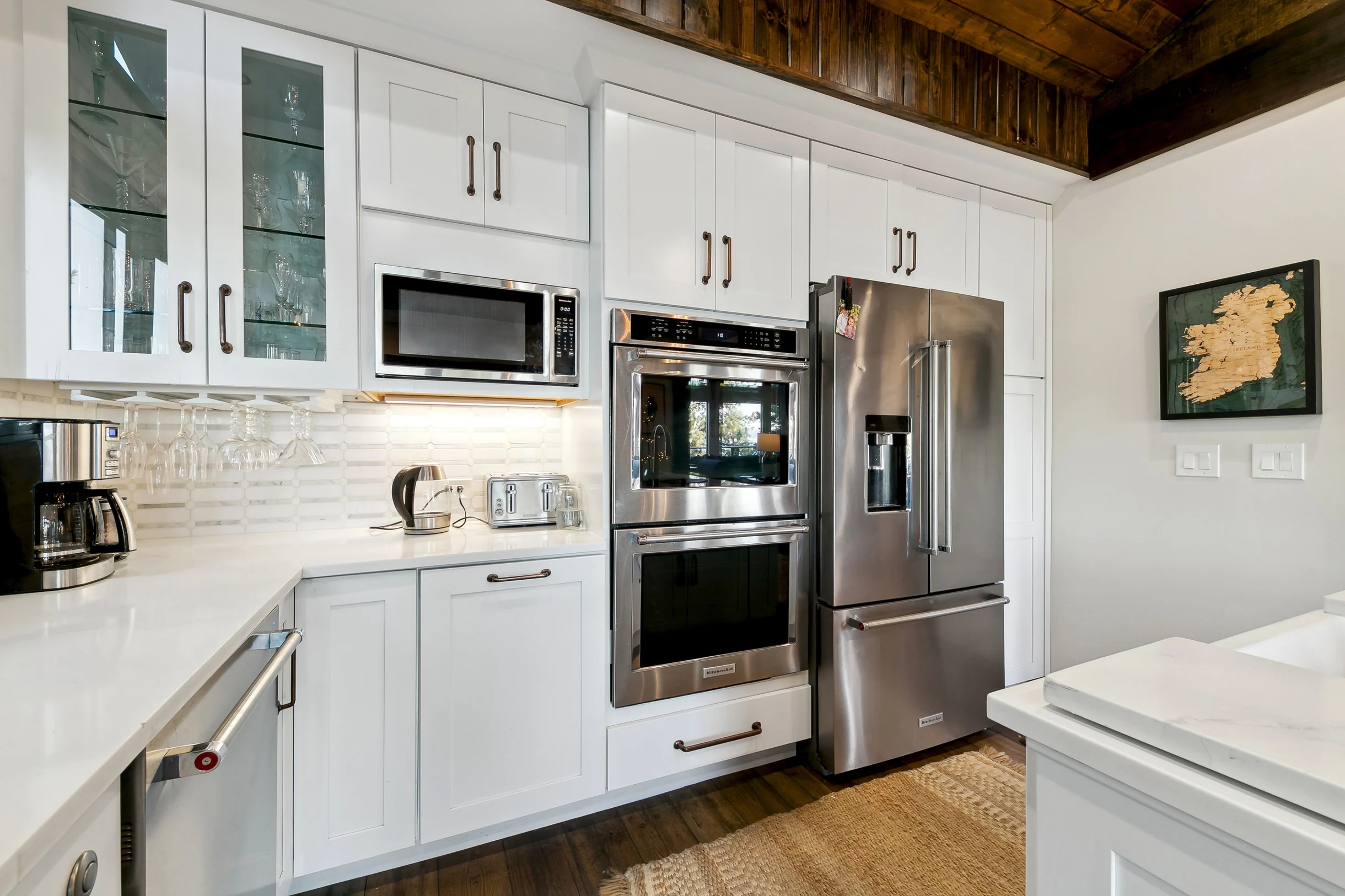 Heavenly lakeview home with hot tub and large kitchen Luxe42 #87