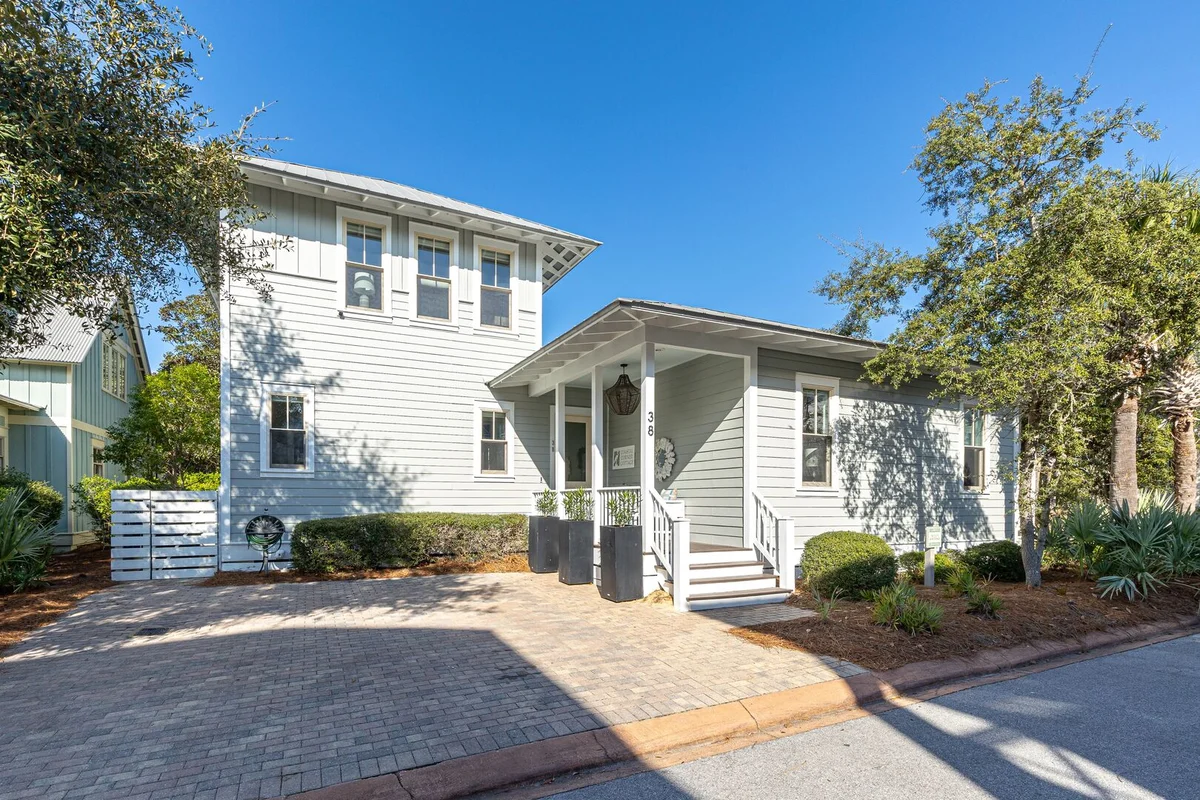 Coastal Corner Cottage #101