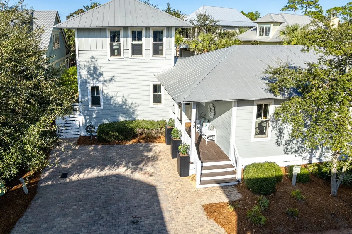 Coastal Corner Cottage #139