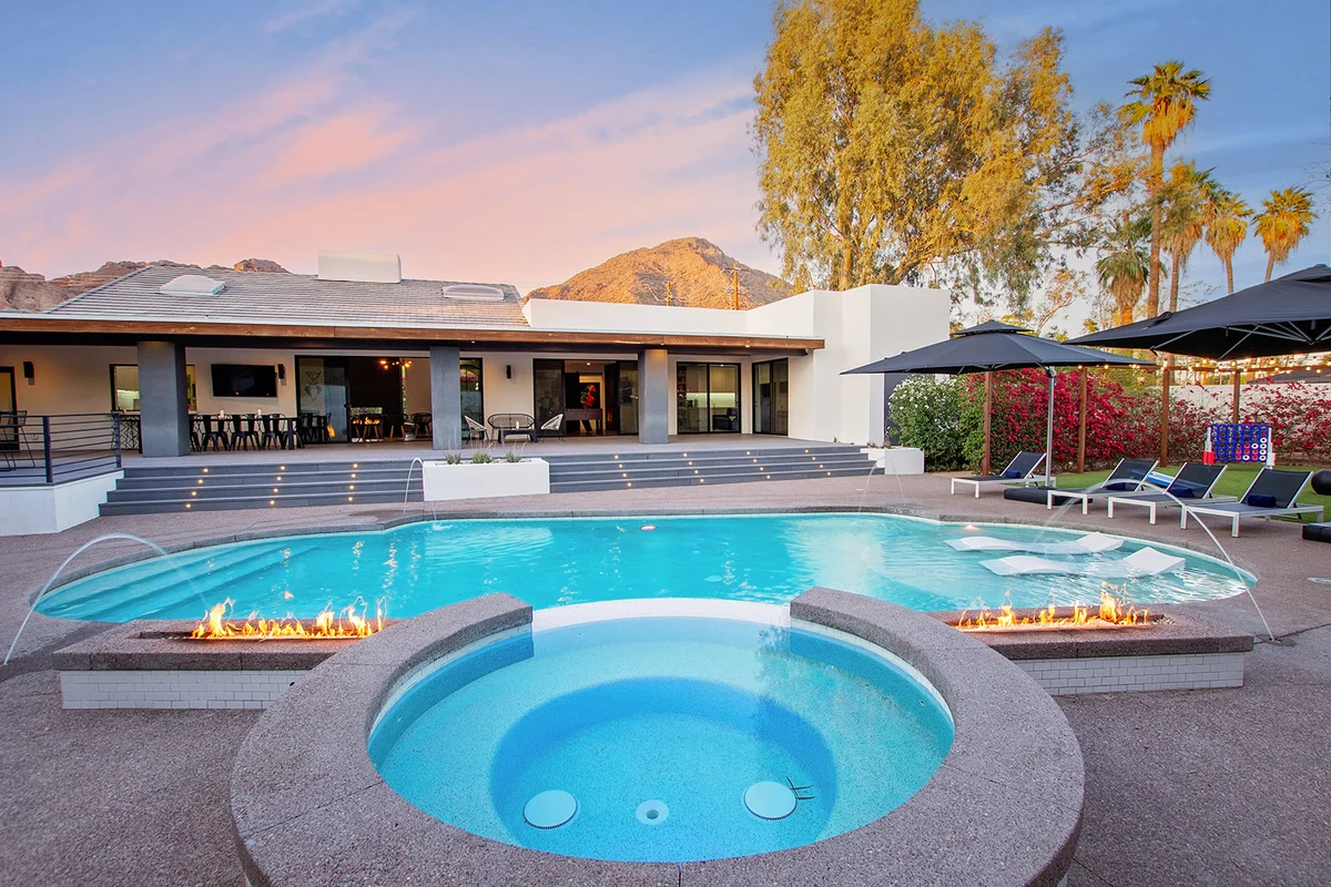Manor on Camelback #123