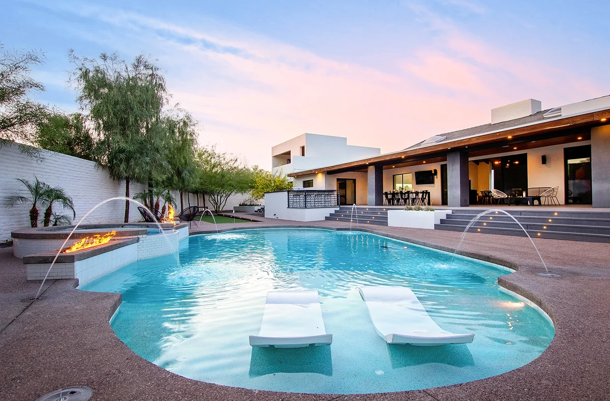 Manor on Camelback #145