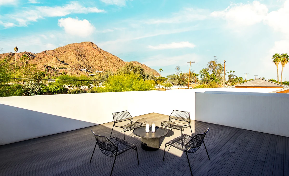 Manor on Camelback #142
