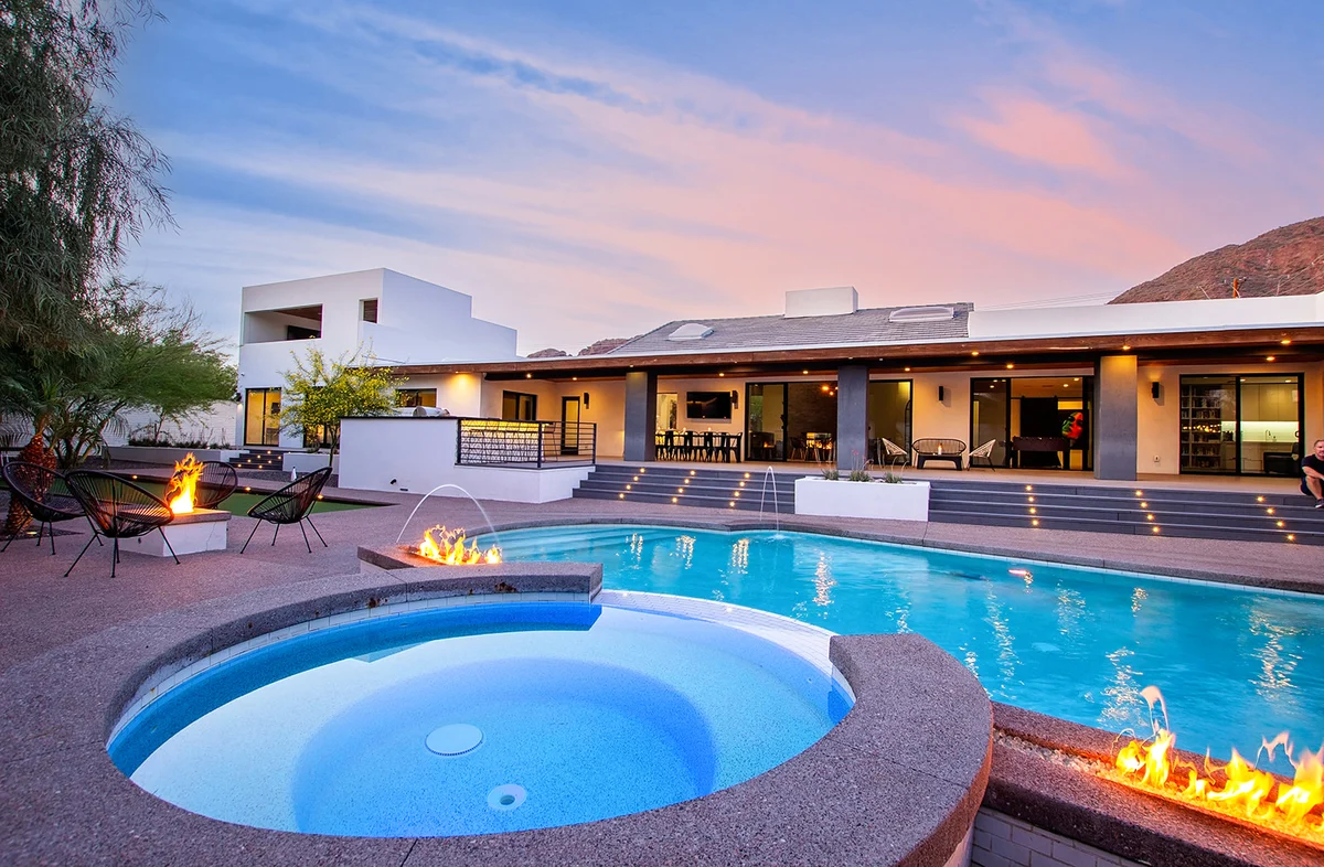 Manor on Camelback #182